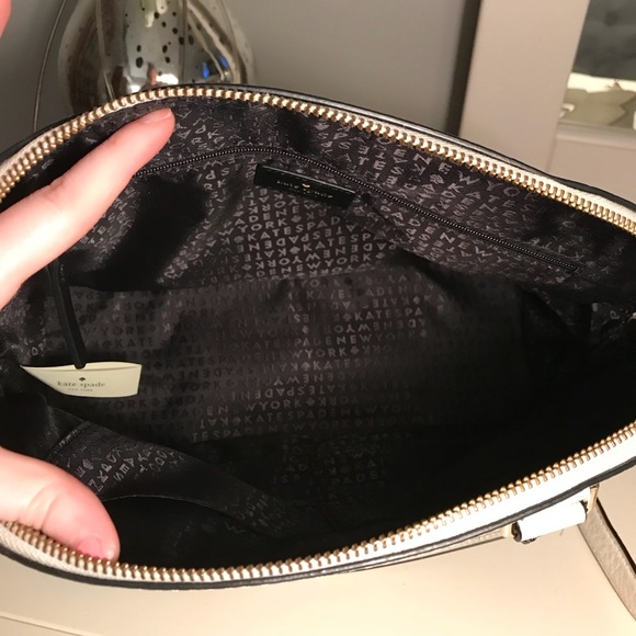 Kate Spade NY Grove Street Carli Purse - Picture 4 of 8